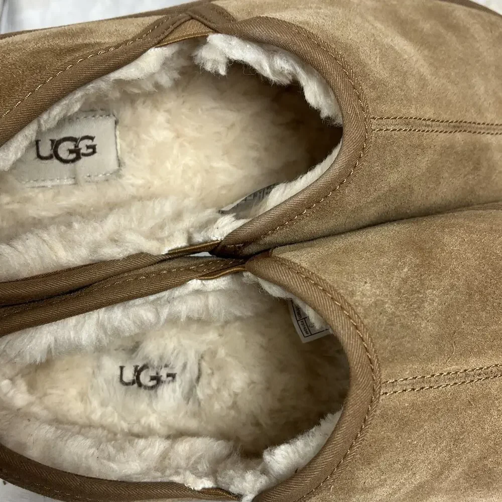 UGG Scuff Romeo Slippers Men’s Size 10 Chestnut Suede Leather Fur Moccasins
